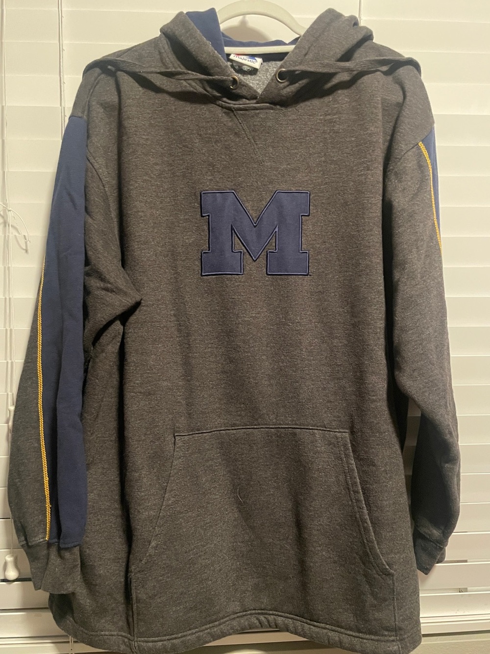 University of Michigan Men's Charcoal Gray Pullover Hoodie